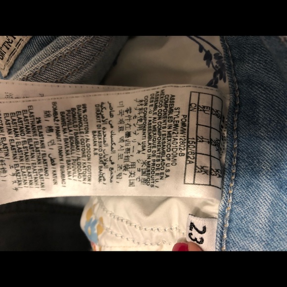 GUESS Brittney-Boot Cut Jeans NEW - Picture 7 of 7